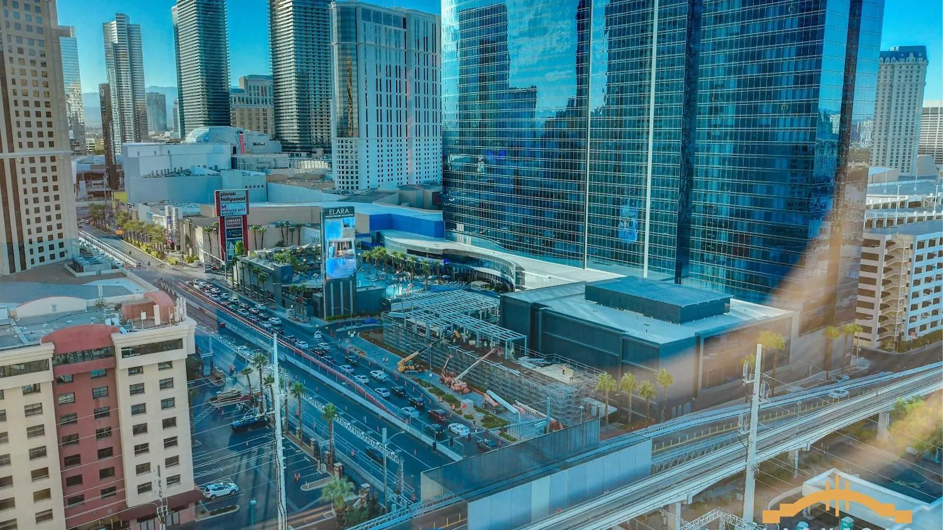 Mgm Signature-17-803 F1 Track & Strip View Studio Las Vegas 0*,